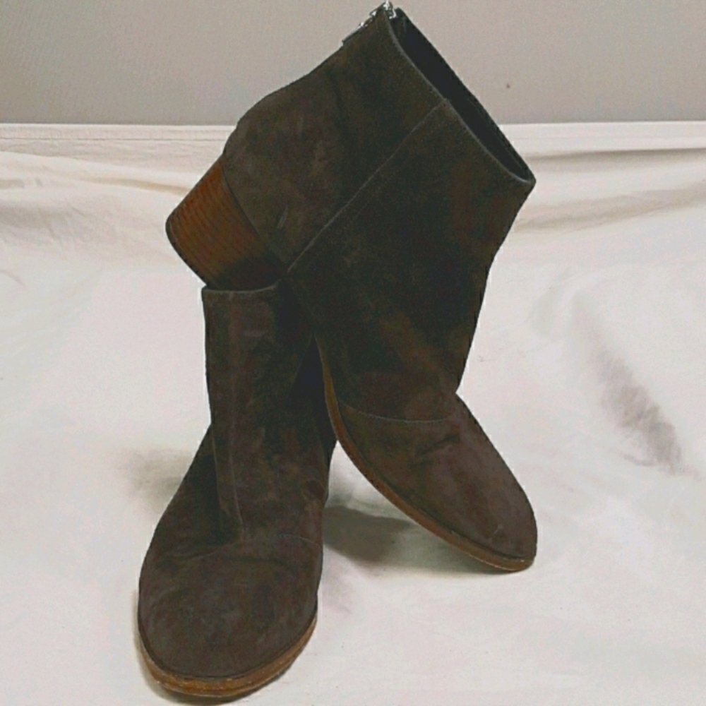 Suede ankle boots